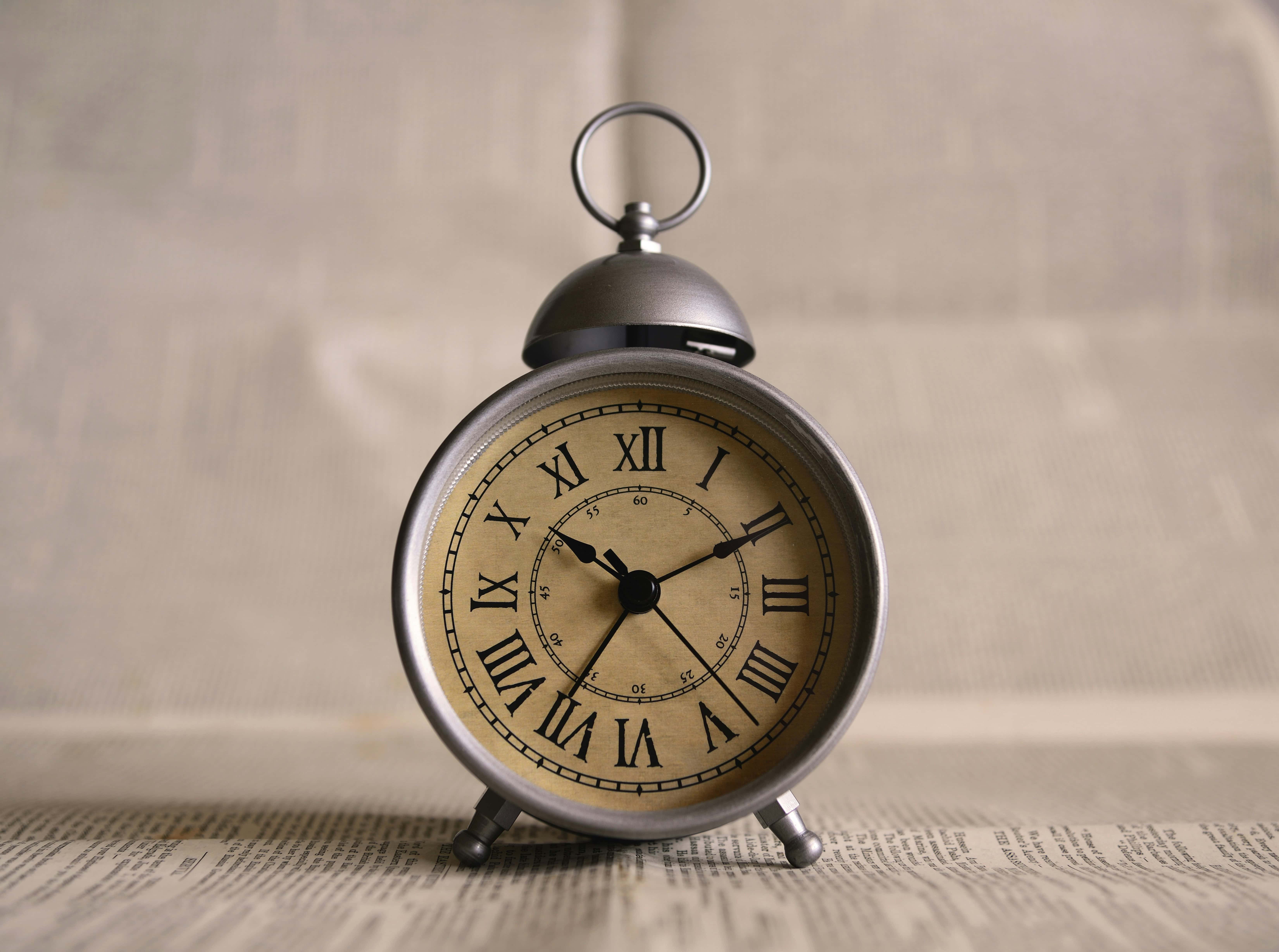 how to travel on a tight schedule