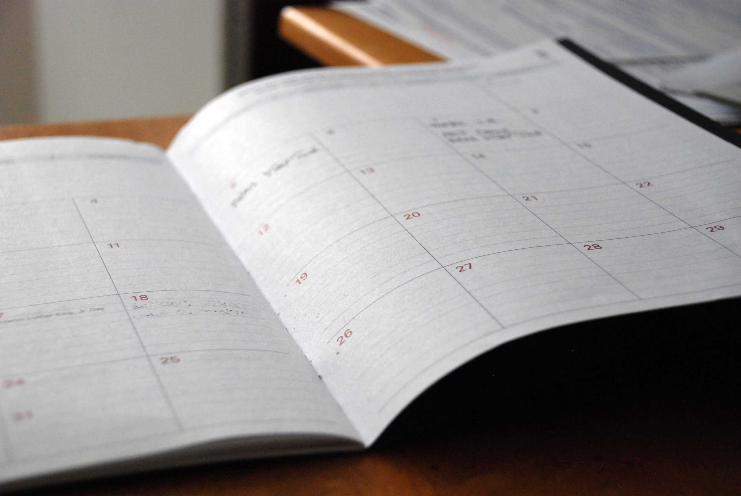 How far in advance to plan a vacation